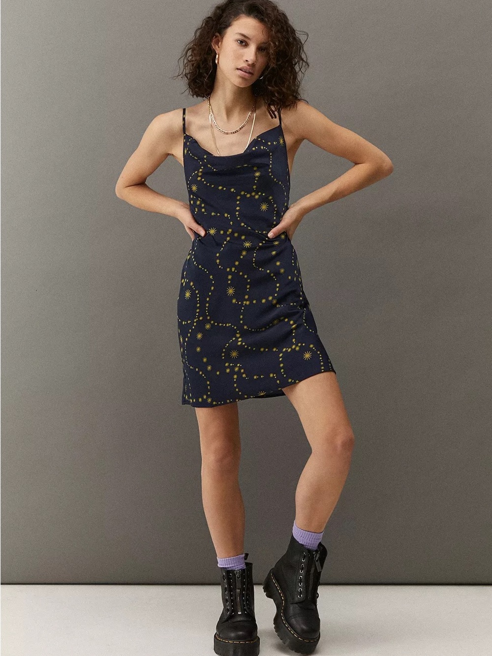 â¨Urban Outfitters Mallory Celestial Slip Dress Black Star Print Satin Size Small